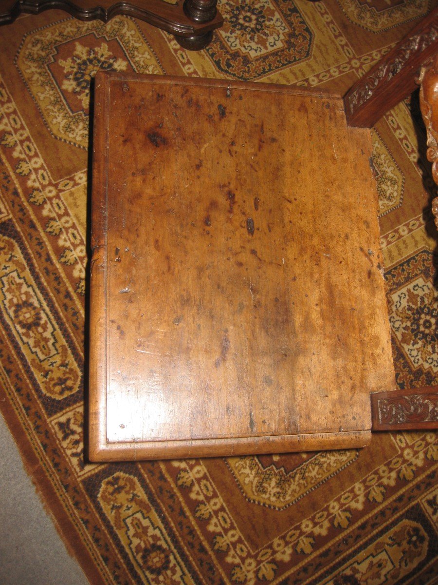 Italian Renaissance Chair In Walnut.-photo-5