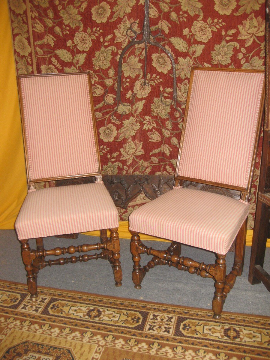 Pair Of Louis XIII XVII° Chairs.