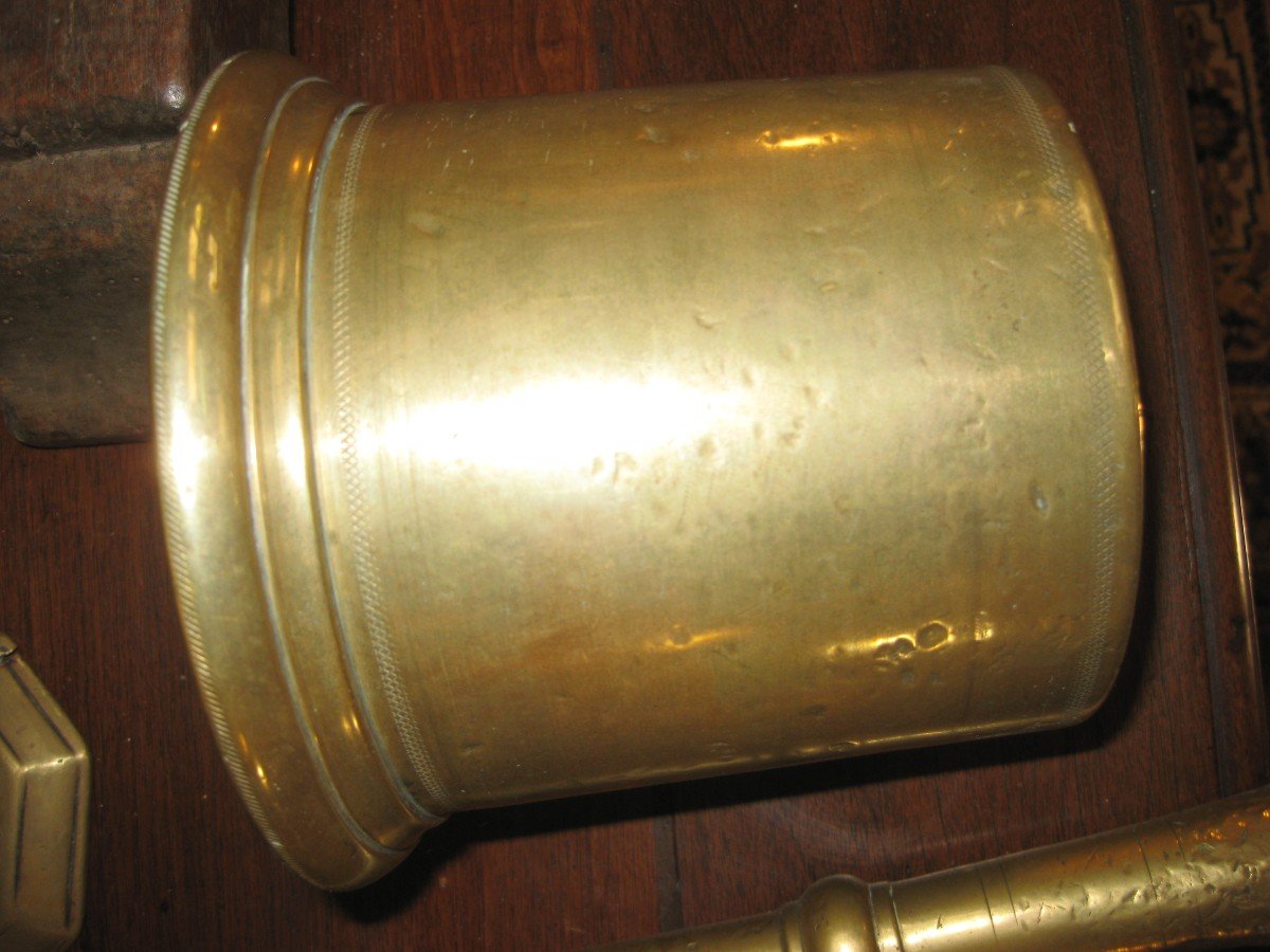 Large 18th Century Dutch Mortar In Brass.-photo-3