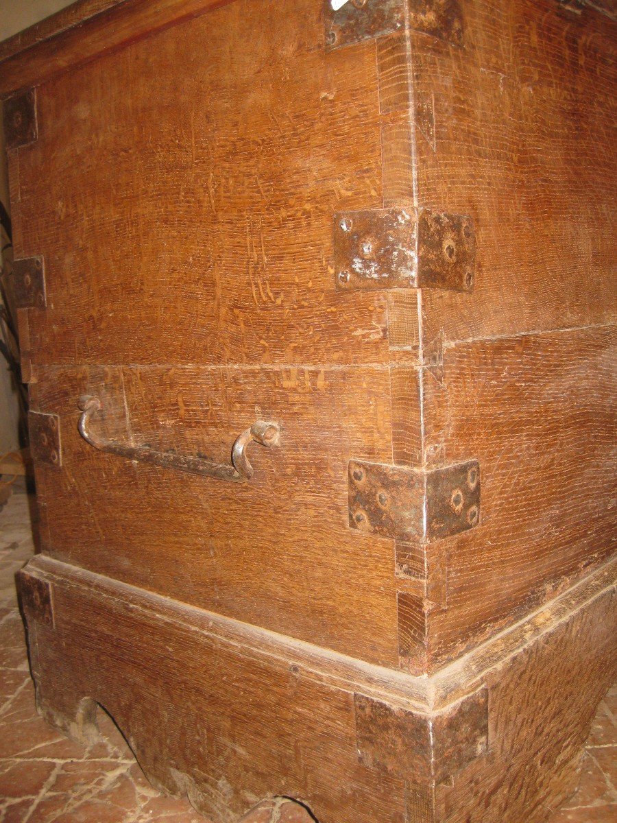 Travel Chest In Mesh Oak Late 16th Century Early 17th Century.-photo-7