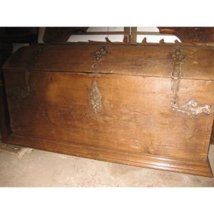 XVII° Chest In Oak With Domed Top, It Presents Beautiful Wrought Iron Fittings.