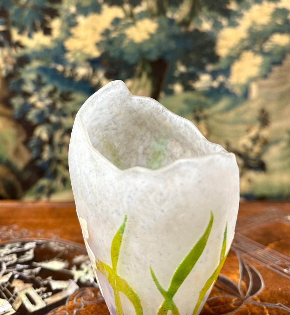 Daum Nancy - Vase With Narcissus In Plates, Asymmetrical Shape, Art Nouveau Glass Paste-photo-4