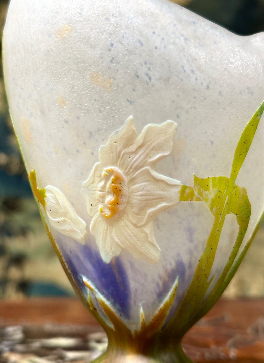 Daum Nancy - Vase With Narcissus In Plates, Asymmetrical Shape, Art Nouveau Glass Paste-photo-6
