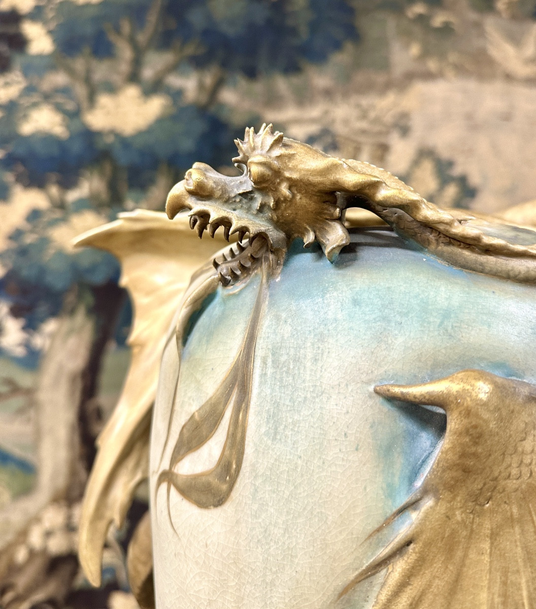 Eduard Stellmacher Pour Amphora, Rare paire de Vases En Céramique Aux Dragons. Art Nouveau-photo-1