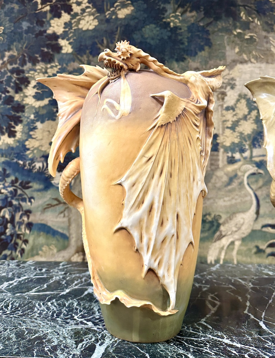 Eduard Stellmacher Pour Amphora, Rare paire de Vases En Céramique Aux Dragons. Art Nouveau-photo-6