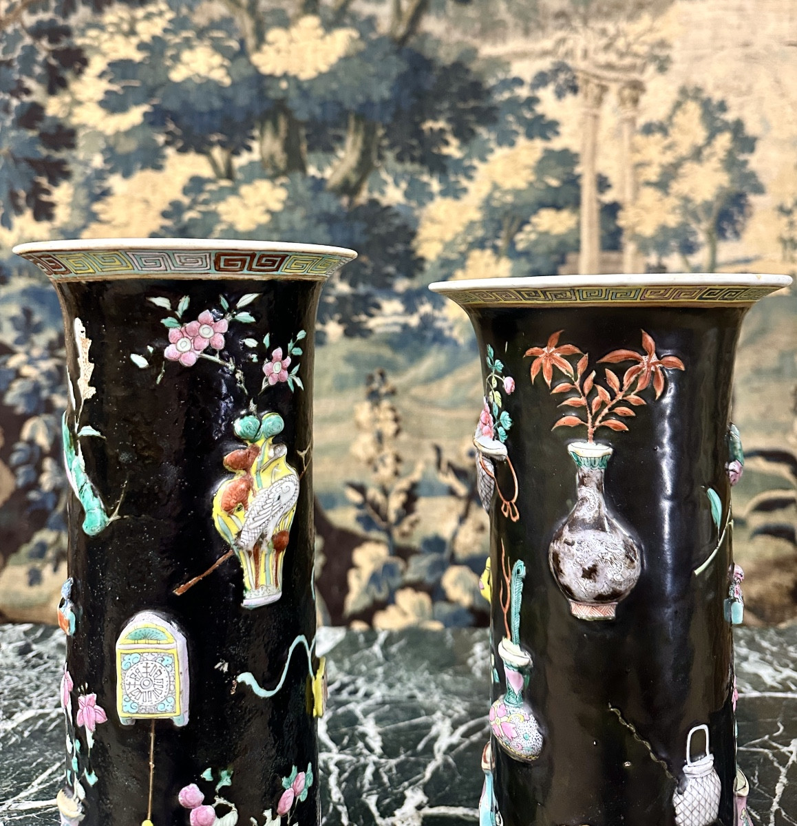 Chine XIXème, Paire De Vases Chinois En Porcelaine émaillé Famille Rose-photo-2