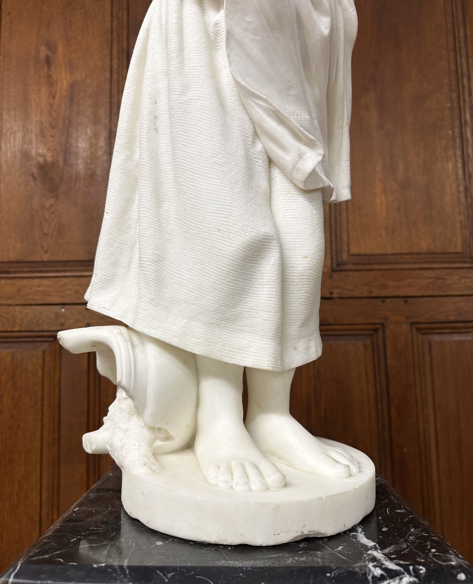 La frileuse - Statue de jeune femme en marbre de Carrare, fin XIXème siècle -photo-4