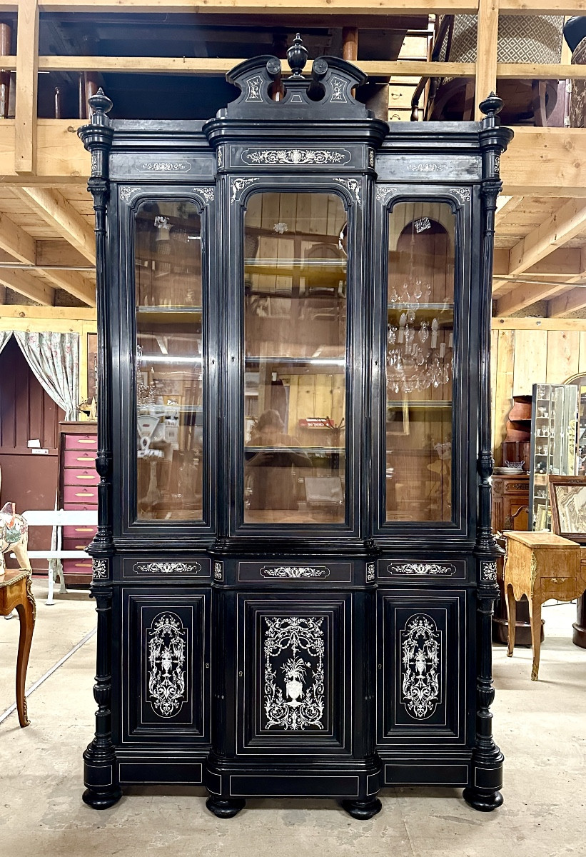 Important Two-section Bookcase, 2.80m High, In Ivory And Ebony Marquetry. Napoleon III Period