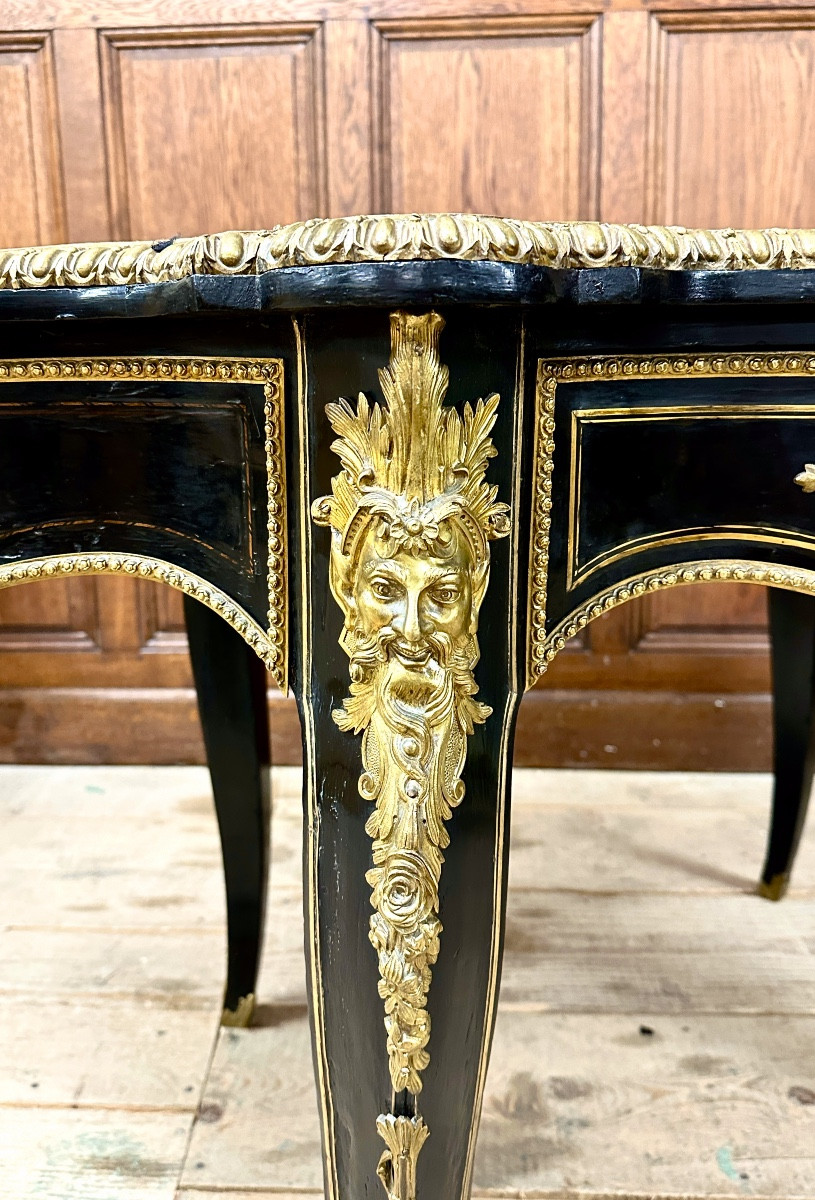 Bureau ou Table violonée d'époque Napoléon III en bois noirci et bronzes dorés -photo-2