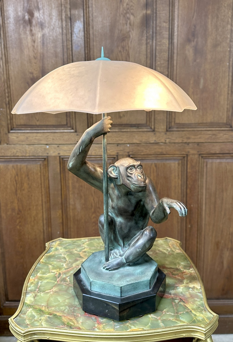 Max Le Verrier - "the Rain", Monkey Lamp In Spelter With Green Patina. Art Deco Period -photo-3