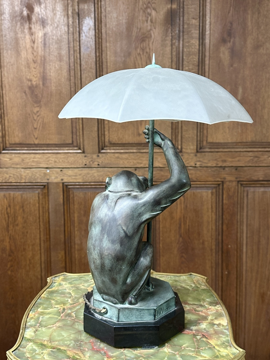 Max Le Verrier - "the Rain", Monkey Lamp In Spelter With Green Patina. Art Deco Period -photo-6