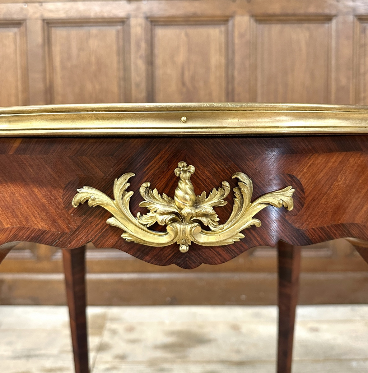 Guéridon en marqueterie d'époque Napoléon III. Style Louis XV -photo-1