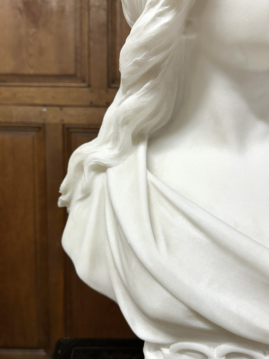 Adolfo Cipriani - Bust Of A Young Woman In White Carrara Marble, Art Nouveau-photo-4