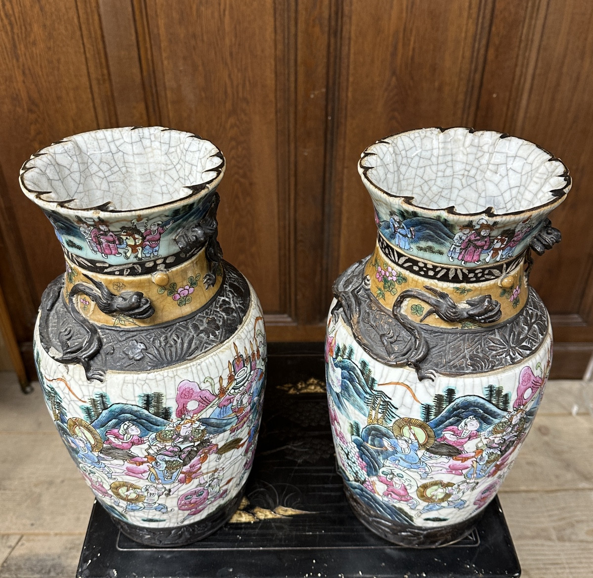 Pair Of Large Nanking Vases In Chinese Porcelain. China, 19th Century. -photo-3