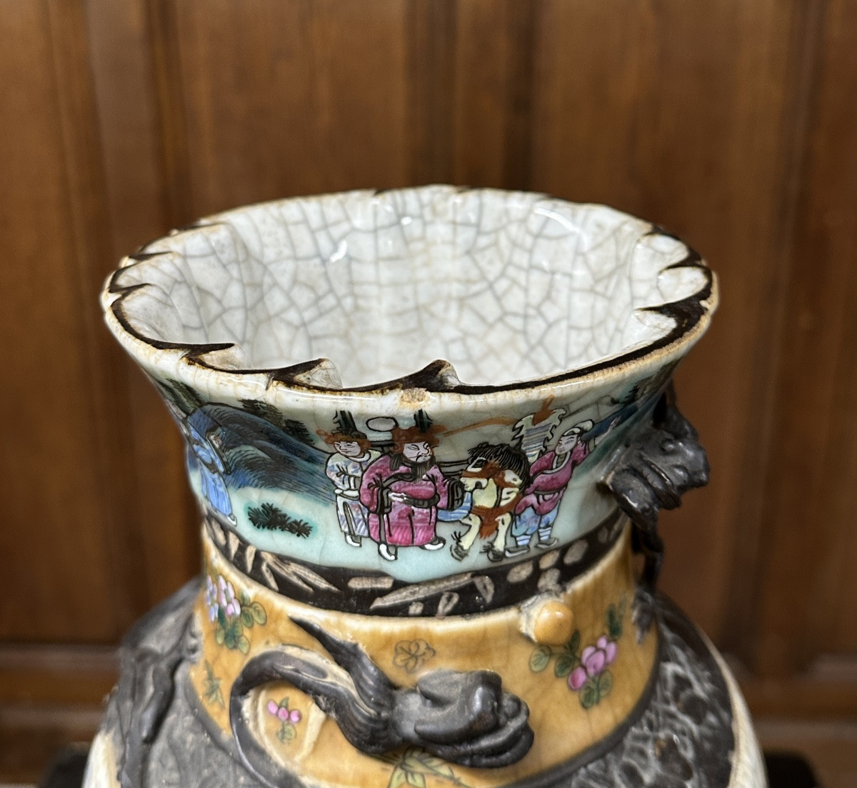 Pair Of Large Nanking Vases In Chinese Porcelain. China, 19th Century. -photo-2