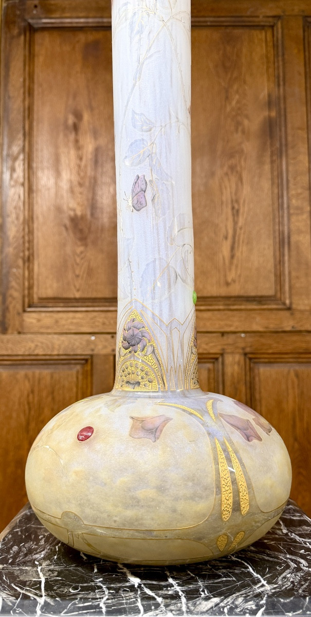 Daum Nancy - Important et rare vase roses, papillons et libellules aux cabochons, Art Nouveau-photo-1