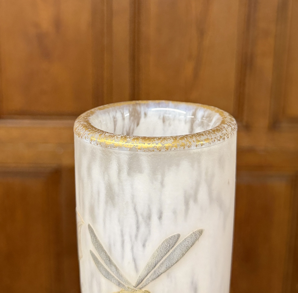 Daum Nancy - Important et rare vase roses, papillons et libellules aux cabochons, Art Nouveau-photo-7