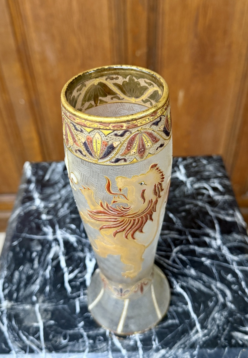 Daum Nancy - Rare Art Nouveau Enameled Vase With Heraldic Lion -photo-3