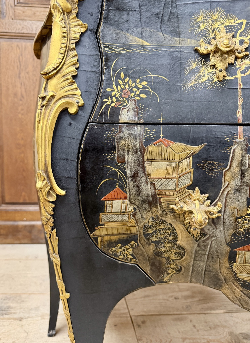 Louis XV Style Lacquered Commode. Napoleon III Period-photo-4