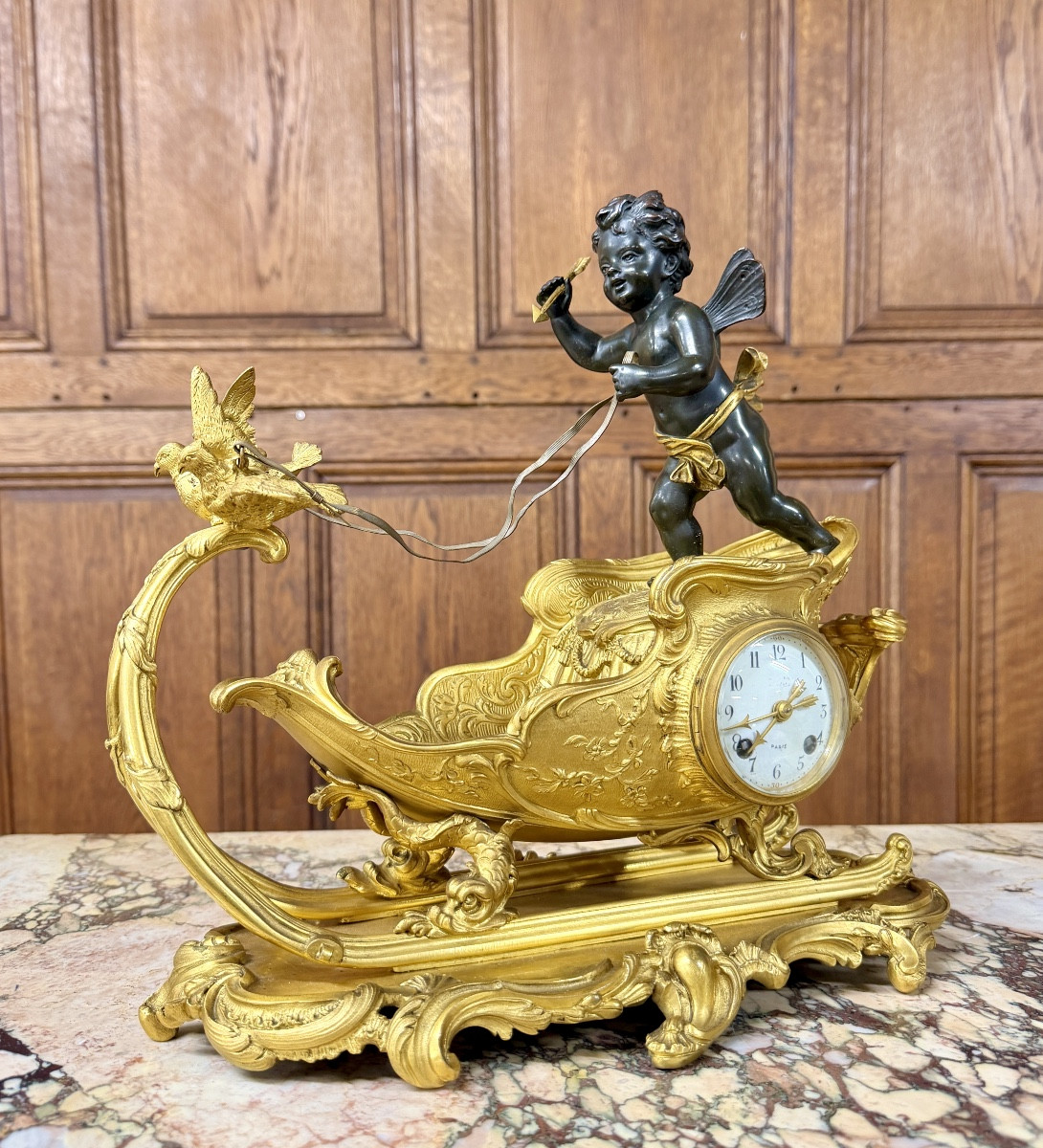 Pendule rocaille au char et à l’enfant en bronze doré, Époque Napoléon III-photo-3