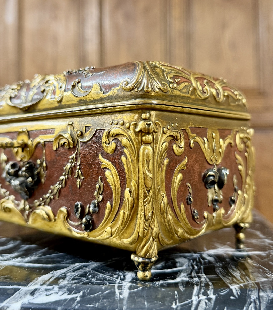 CHRISTOFLE et Émile-Auguste REIBER (1826-1893).  Coffret à bijoux en bronze doré et patiné -photo-7