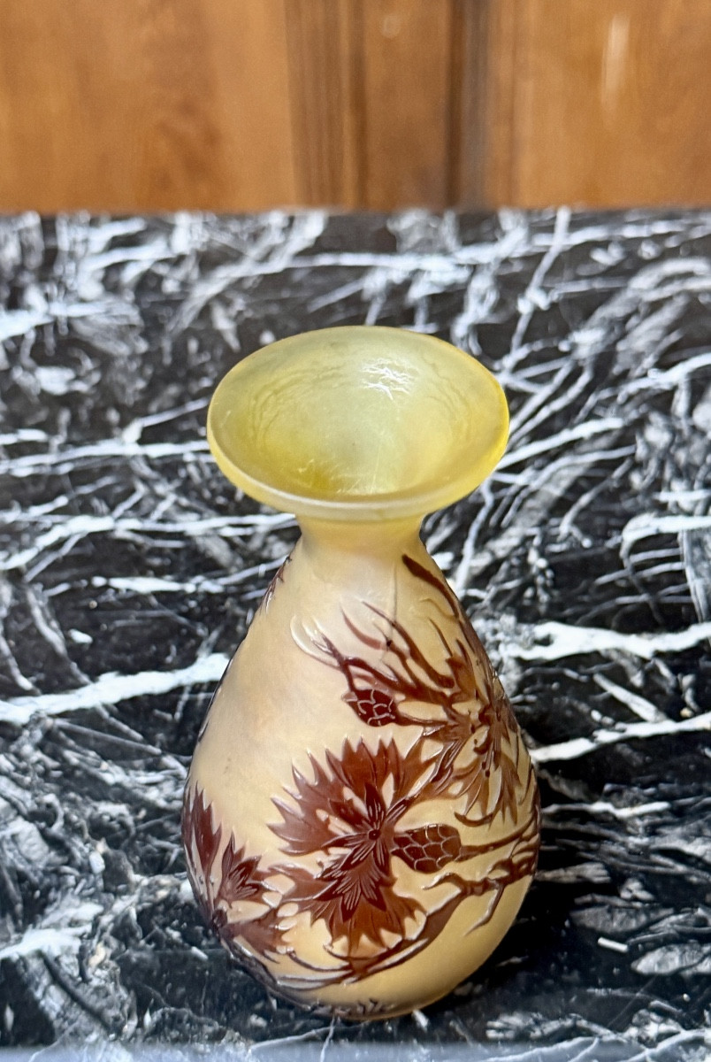 Émile Gallé - petit vase à décor floral d’époque Art Nouveau-photo-1