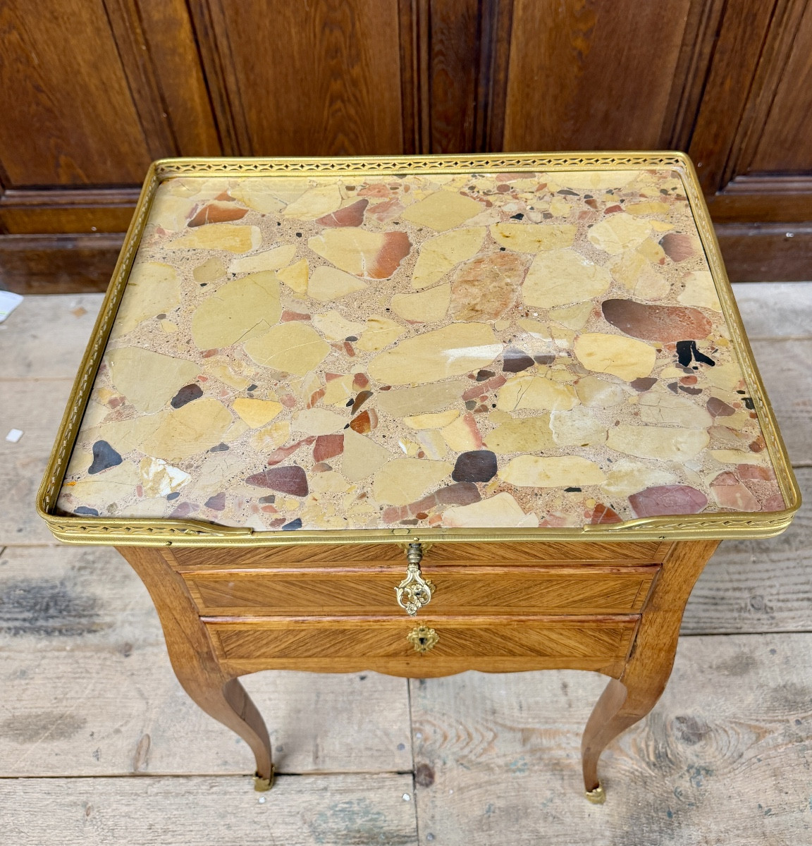 Table de salon ou chiffonnière en marqueterie d’époque Louis XV. XVIIIème siècle -photo-4