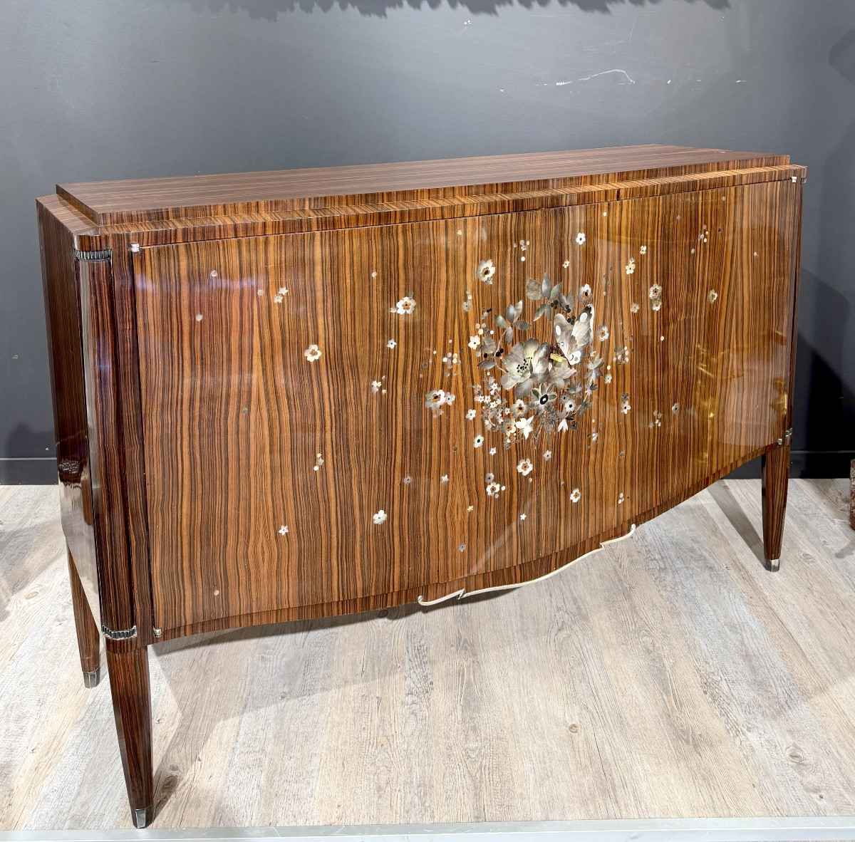 Jules Leleu - buffet ou enfilade en ébène de Macassar et nacre, époque Art Déco, vers 1946-photo-4