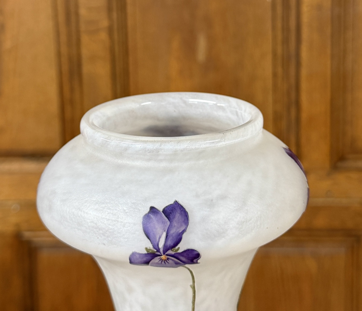 Daum Nancy - rare vase de forme diabolo aux violettes. Époque Art Nouveau-photo-4
