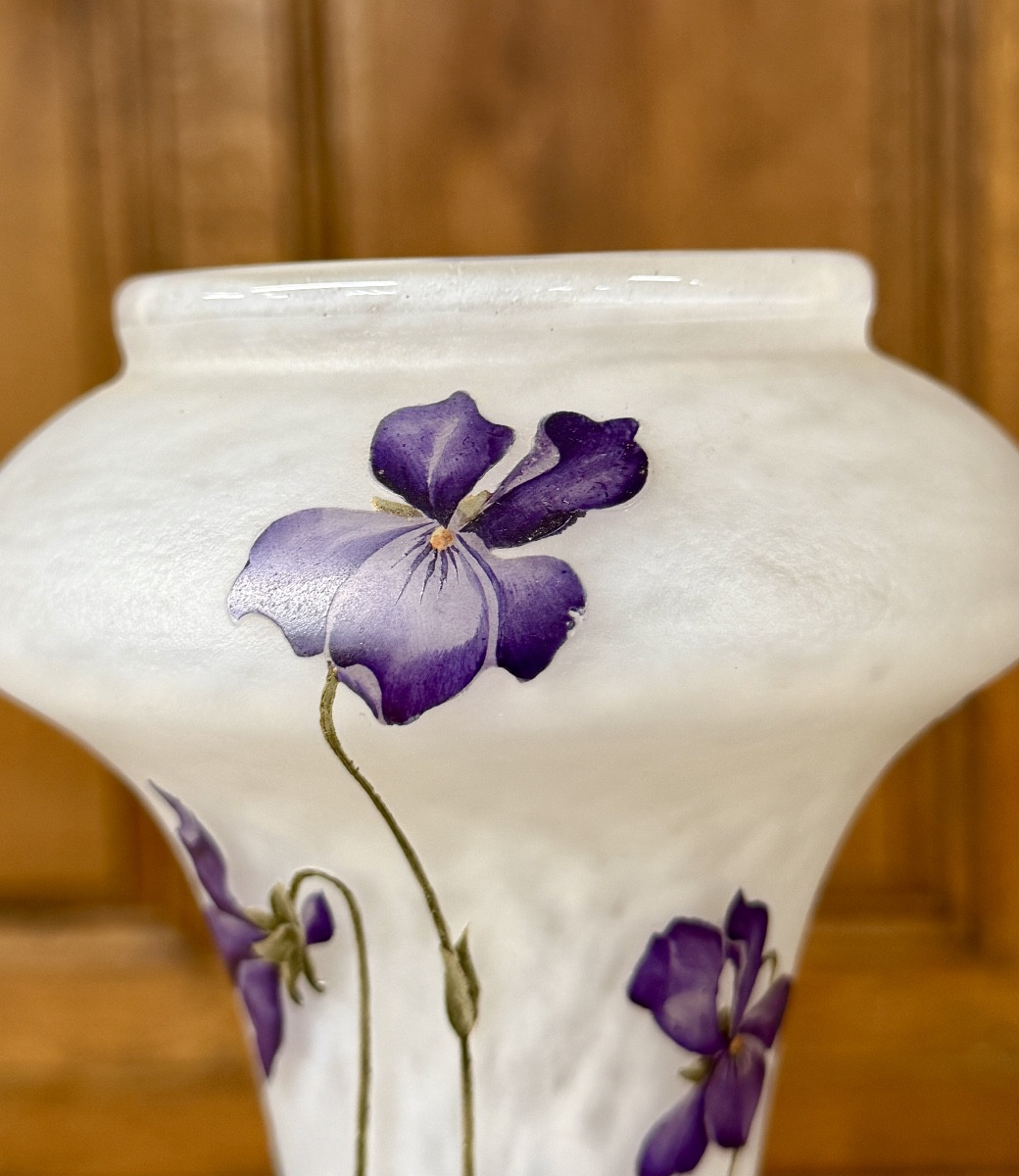 Daum Nancy - rare vase de forme diabolo aux violettes. Époque Art Nouveau-photo-7