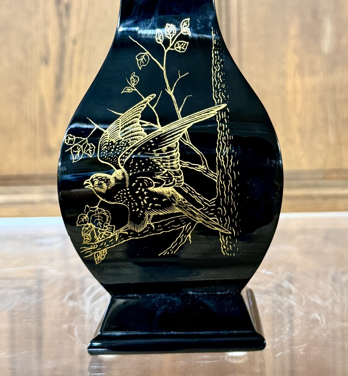 Baccarat - Black Japanese Glass Vase Decorated With Gilded Birds. Circa 1970-photo-3