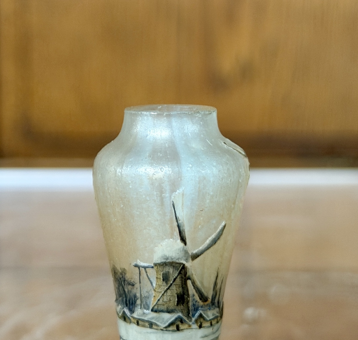 Daum Nancy - vase miniature au paysage de village sous la neige et moulin. Époque Art Nouveau -photo-4