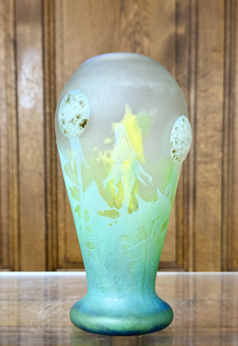 Daum Nancy - vase à cabochons aux pissenlits dents de lion. Époque Art Nouveau 