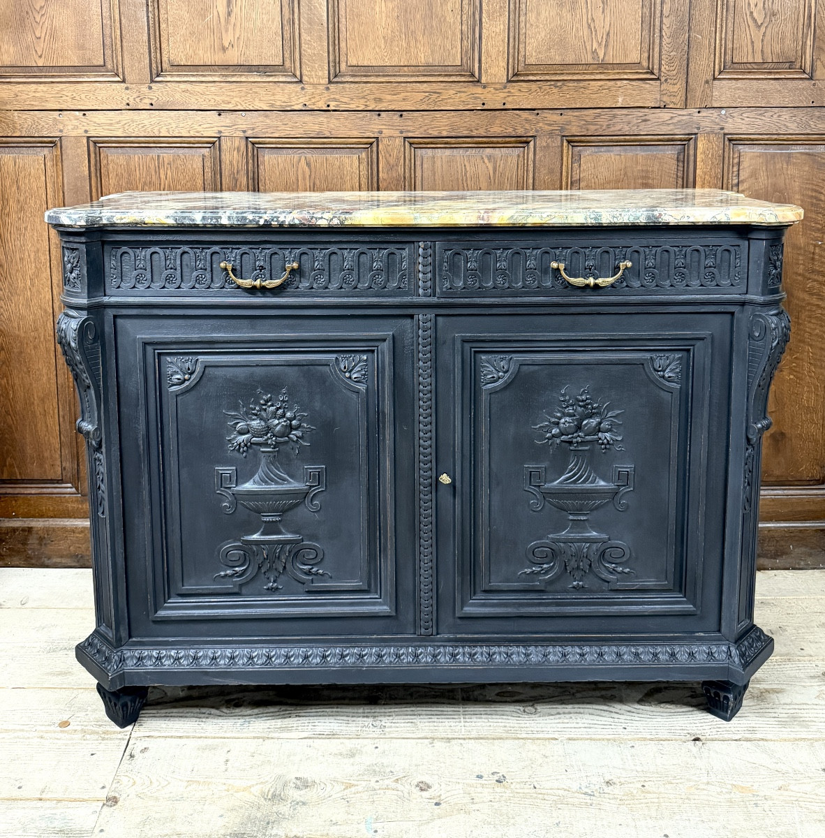 Krieger Paris - Meuble d’appui ou Buffet en bois laqué d’époque Napoléon III. Commode -photo-4