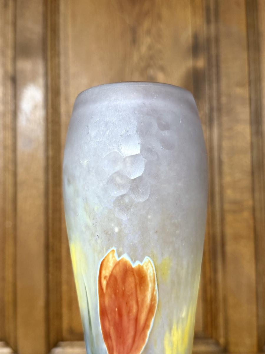 Daum Nancy - Rare vase martelé aux crocus avec fleurs en plaquette. Époque Art Nouveau  -photo-2