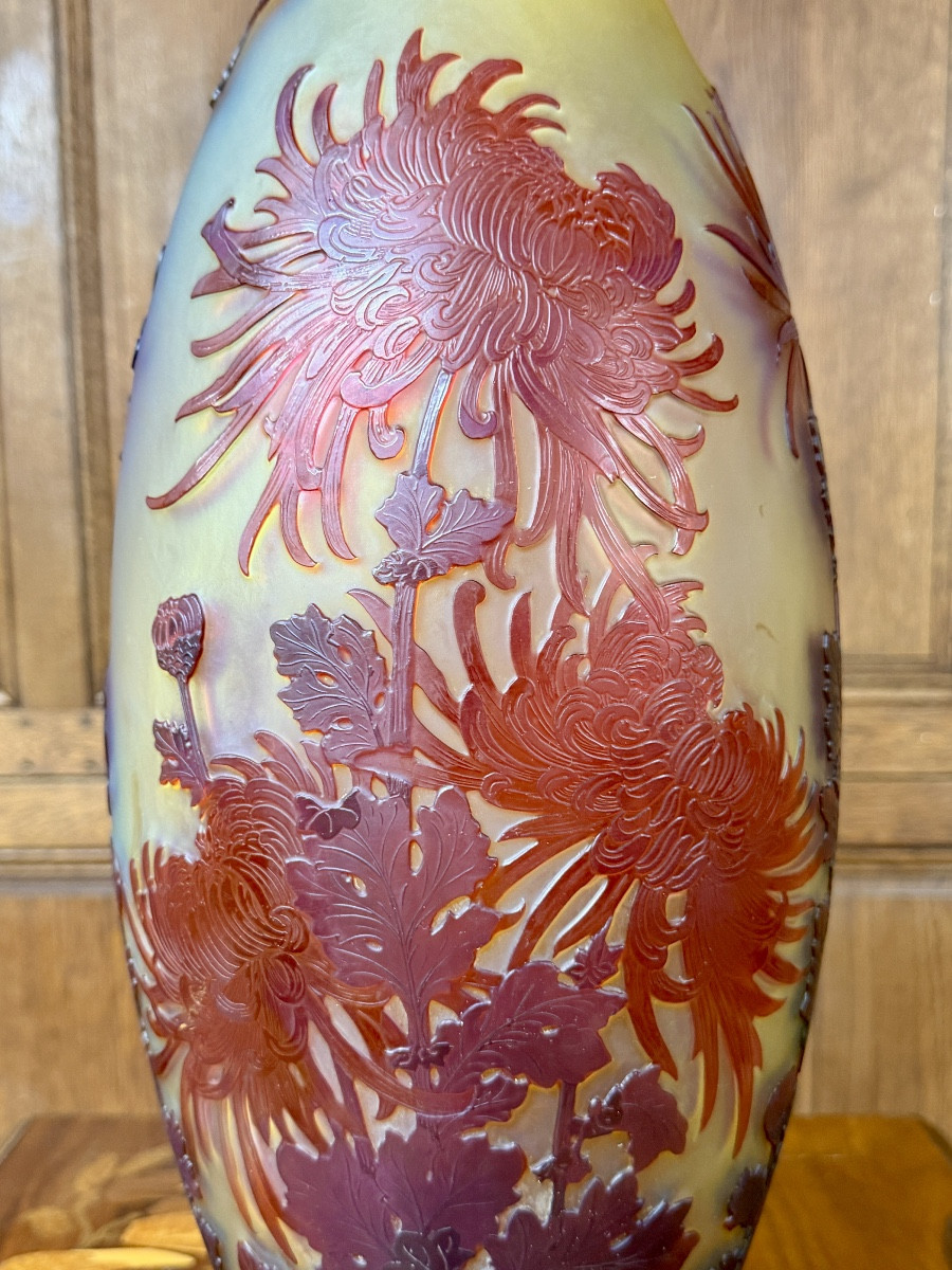 Émile Gallé -tres important vase aux chrysanthèmes en verre multicouche. Époque Art Nouveau-photo-1