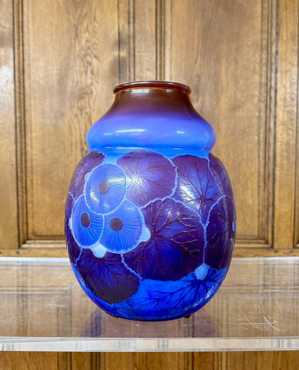 Émile Gallé - Important vase aux fleurs de lotus en verre multicouche. Époque Art Nouveau-photo-4