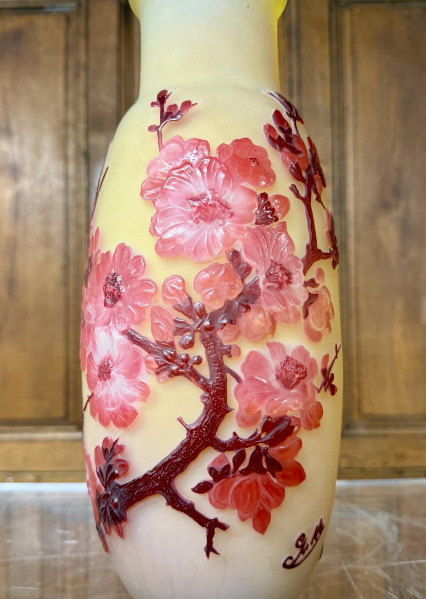 Émile Gallé - Rare vase soufflé moulé à décor de fleurs de pommiers. Époque Art Nouveau-photo-3