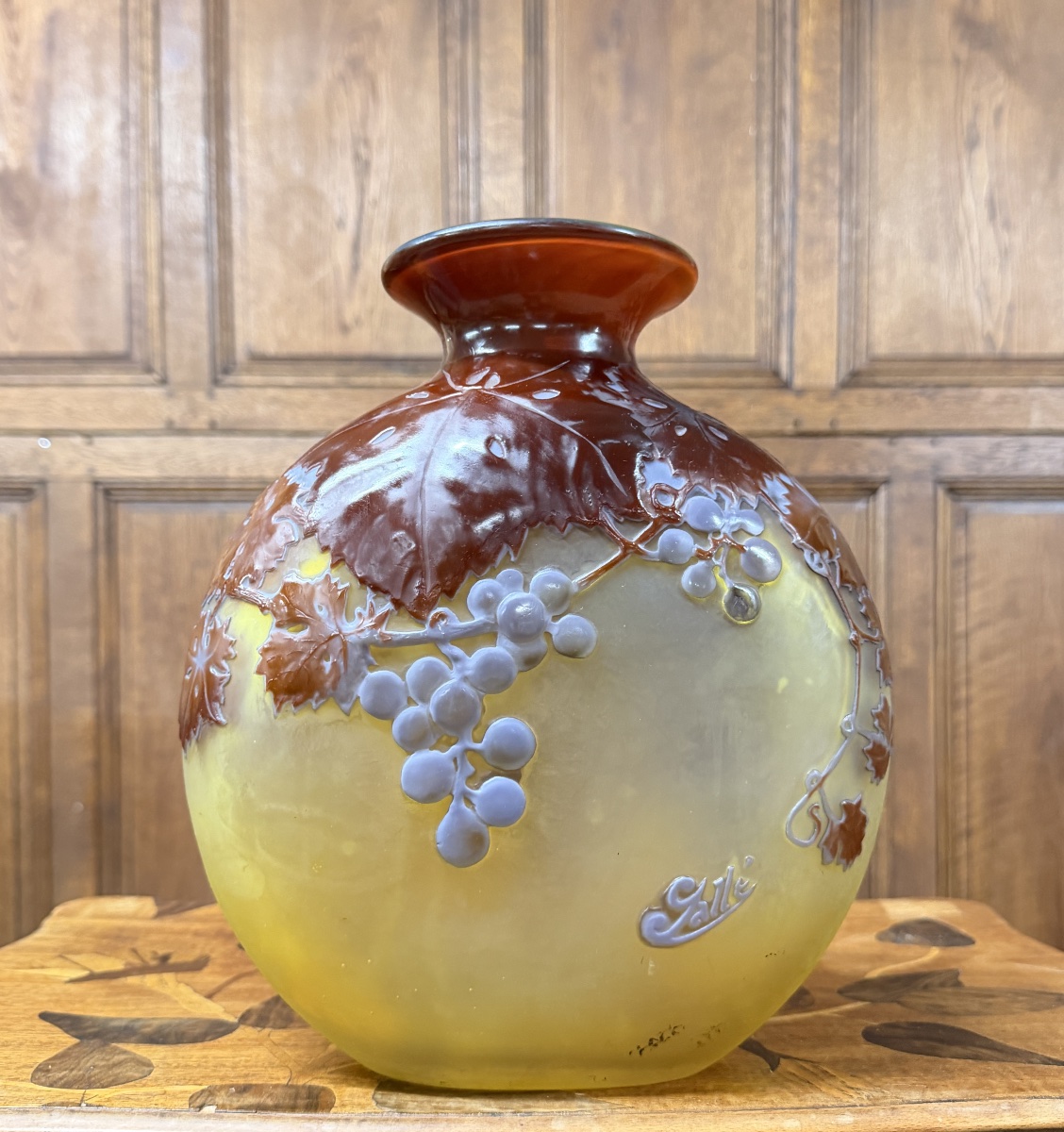 Émile Gallé - Important vase gourde Soufflé Moulé aux vignes. Époque Art Nouveau-photo-2