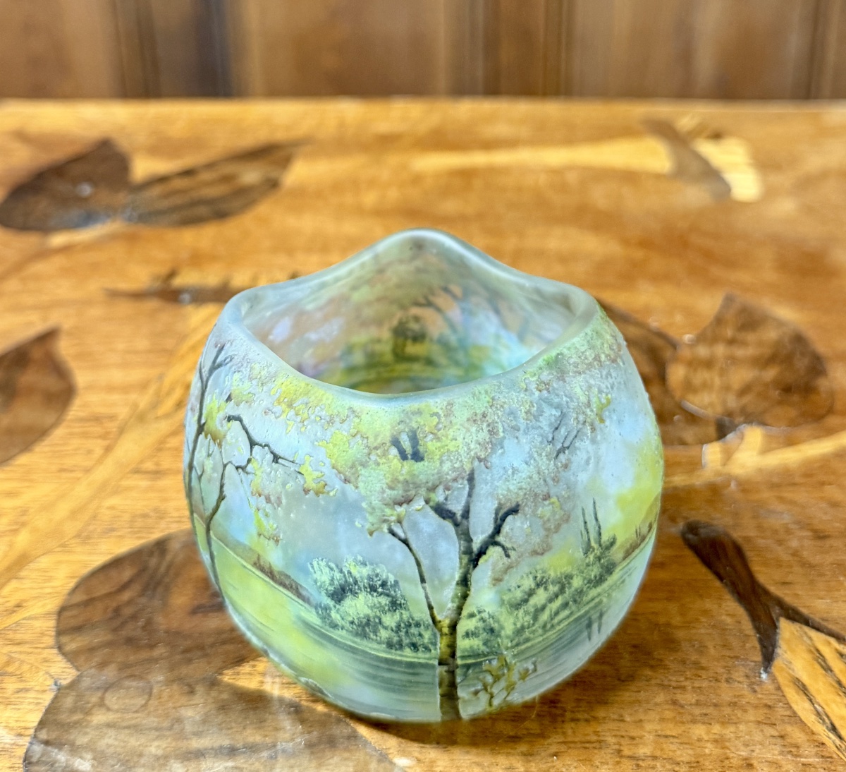 Daum Nancy - Vase en forme d’œuf à décor de paysage, époque Art Nouveau-photo-2
