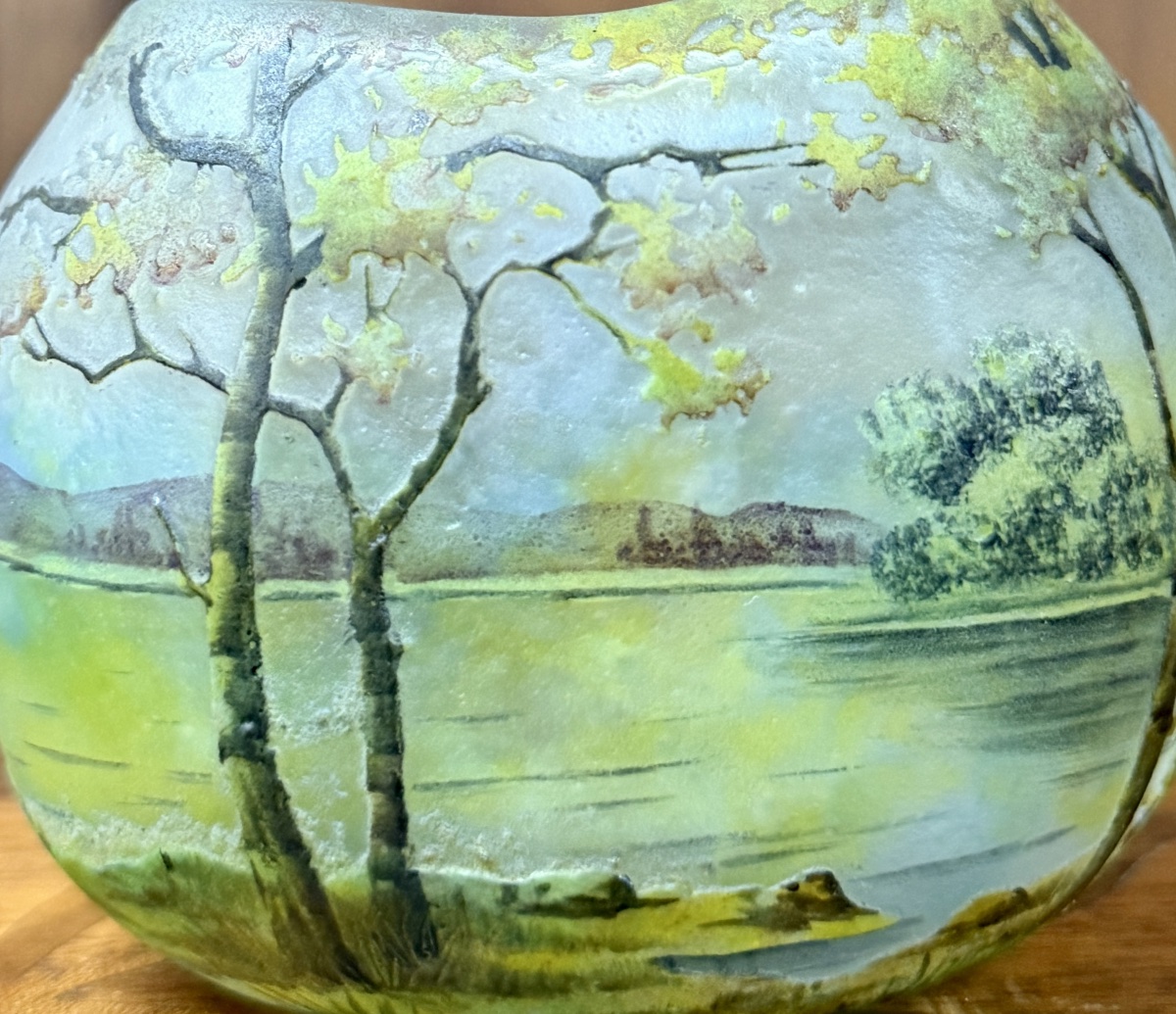 Daum Nancy - Vase en forme d’œuf à décor de paysage, époque Art Nouveau-photo-3