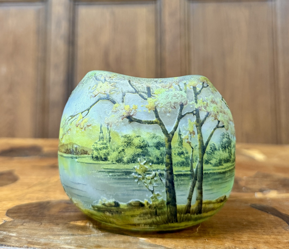 Daum Nancy - Vase en forme d’œuf à décor de paysage, époque Art Nouveau-photo-2