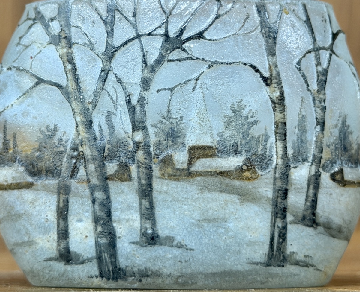 DAUM NANCY - VASE MINIATURE OVALE À DÉCOR DE PAYSAGE de village enneigé. ÉPOQUE ART NOUVEAU-photo-1