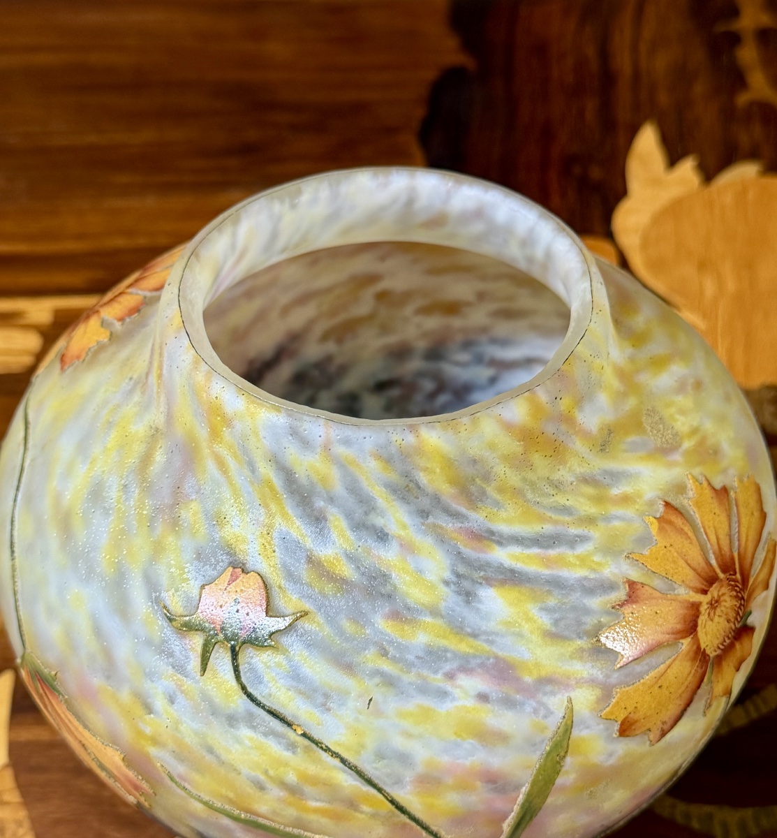 Daum Nancy - vase boule à décor d’Arnica en verre émaillé, époque Art Nouveau-photo-3