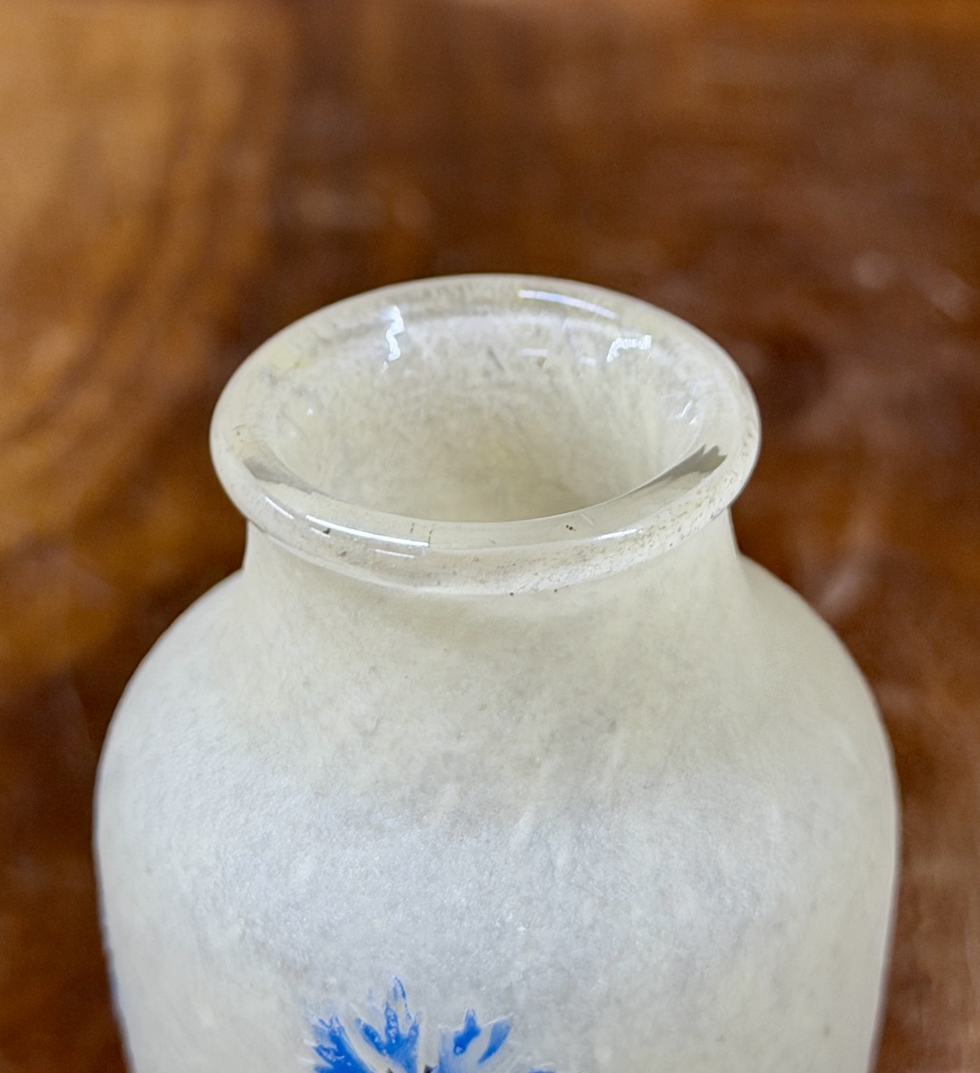 Daum Nancy - petit vase émaillé à décor de bleuets. Époque Art Nouveau-photo-5