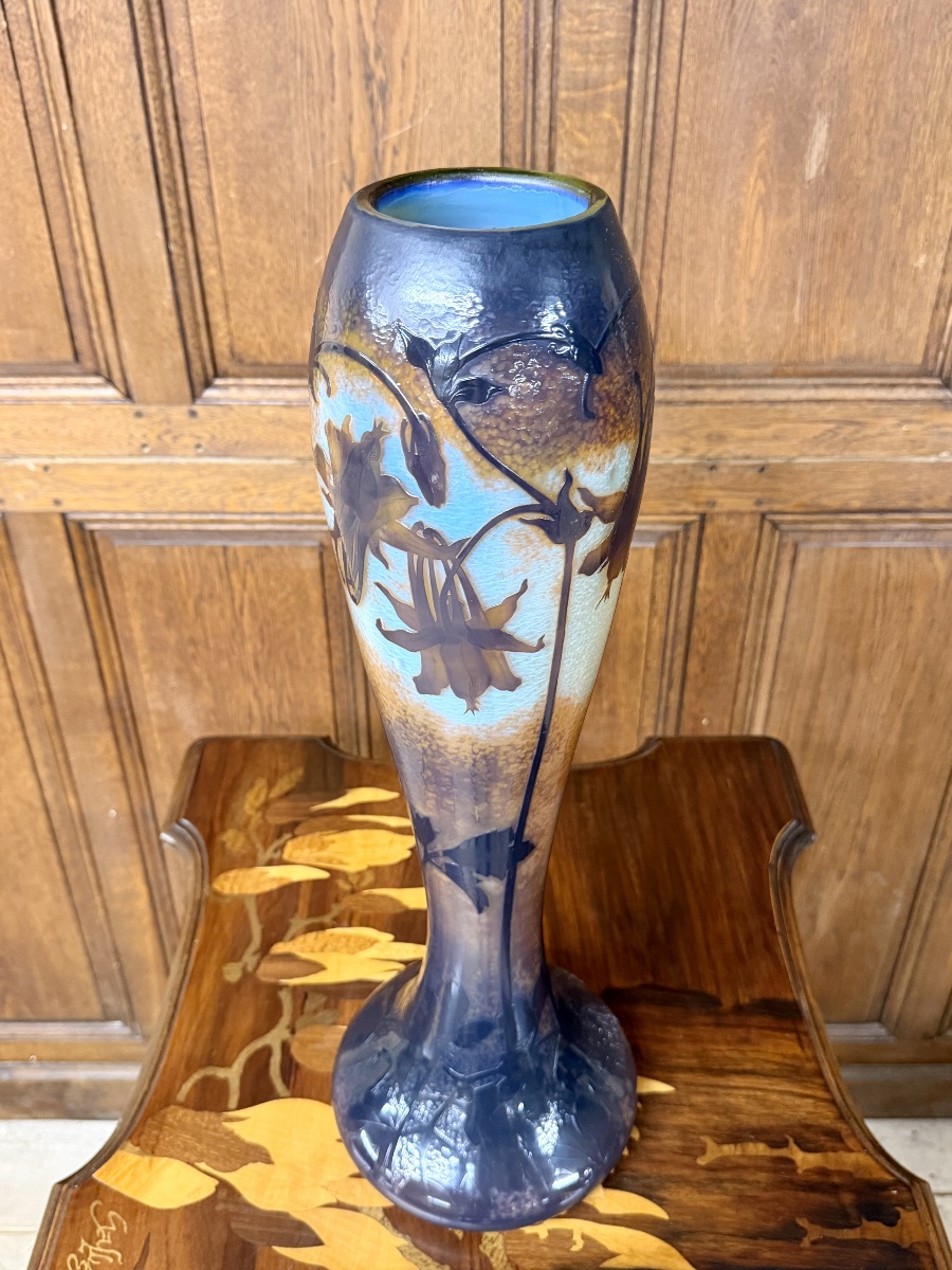 Daum Nancy - Monumental Hammered Vase With Fuchsias. Art Nouveau Period-photo-4