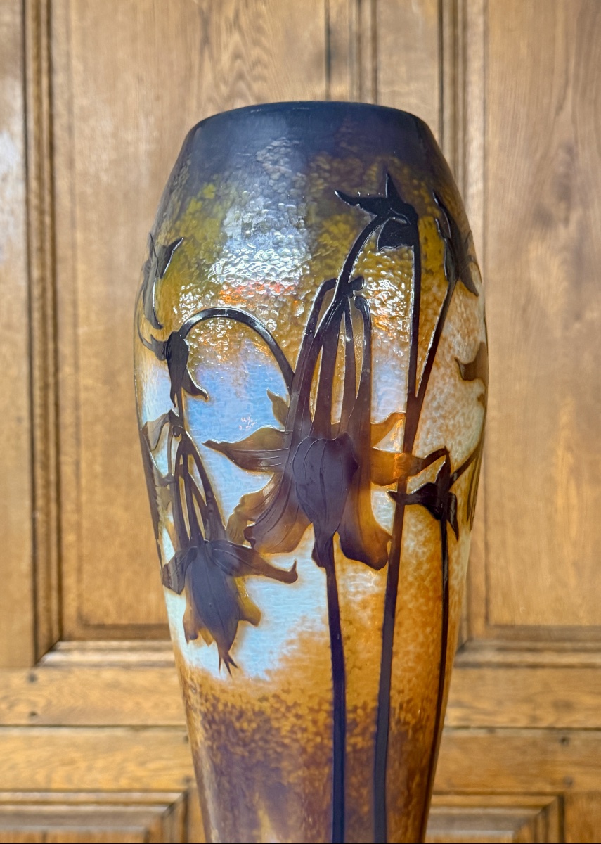 Daum Nancy - Monumental Hammered Vase With Fuchsias. Art Nouveau Period-photo-4