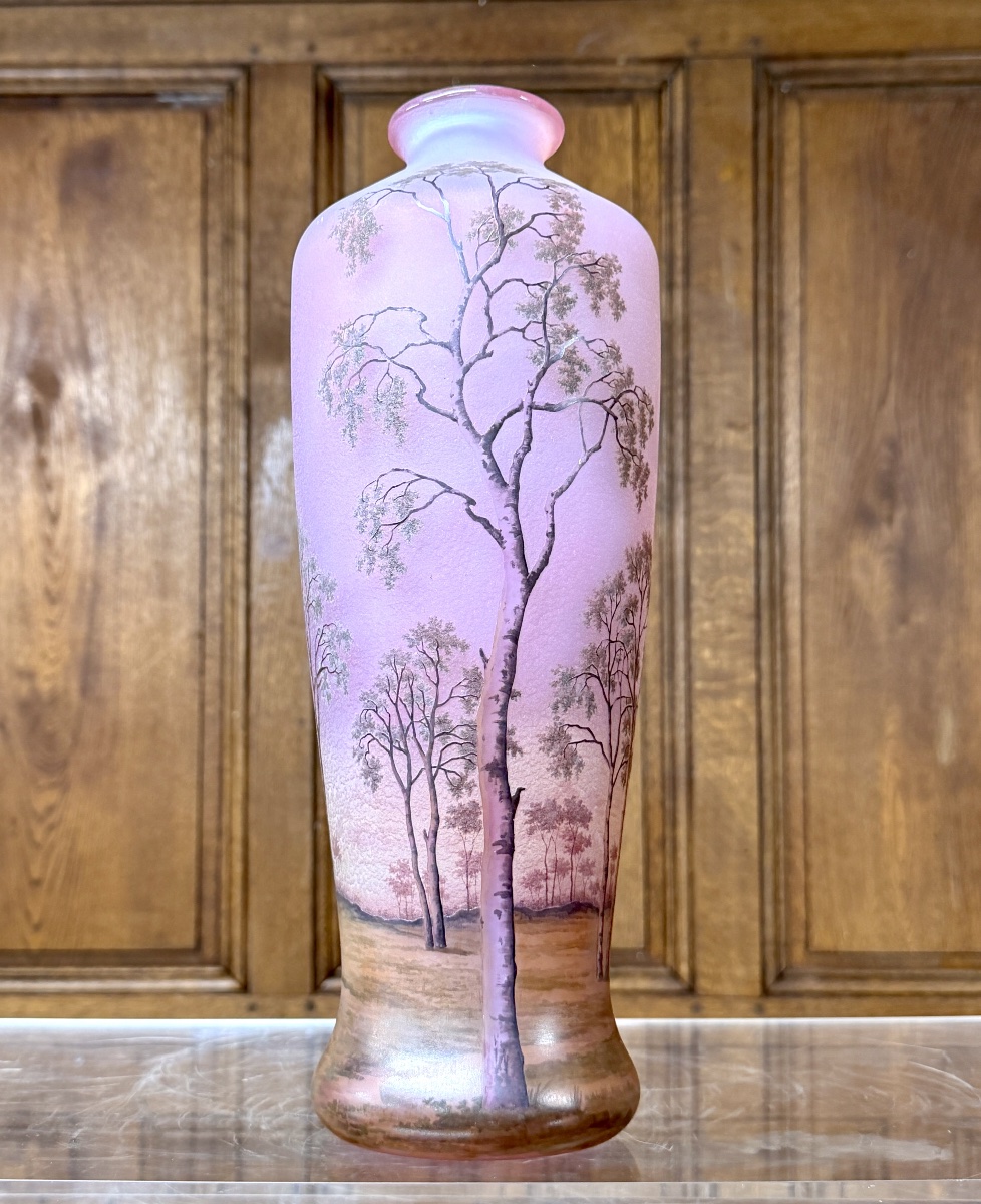 Daum Nancy - Superbe vase à décor de paysage rose dit "Sologne" , époque Art Nouveau 