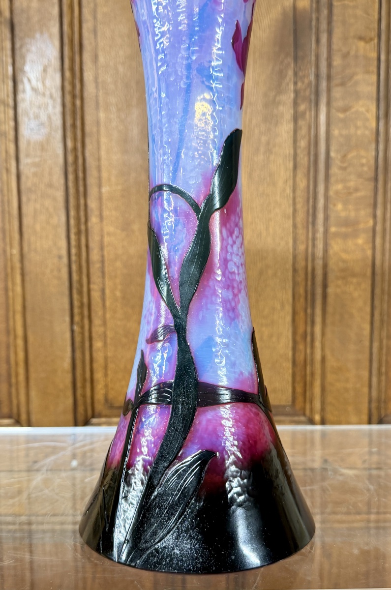 Daum Nancy - Large Hammered Vase In A Diabolo Shape With Sweet Peas. Art Nouveau-photo-4