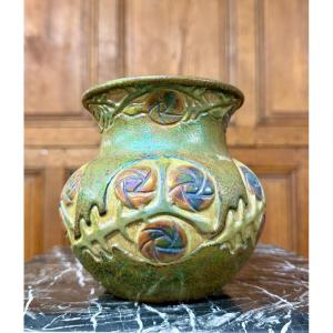 Zsolnay Factory In Pécs, Glazed And Iridescent Ceramic Vase. Art Nouveau Work, Circa 1900